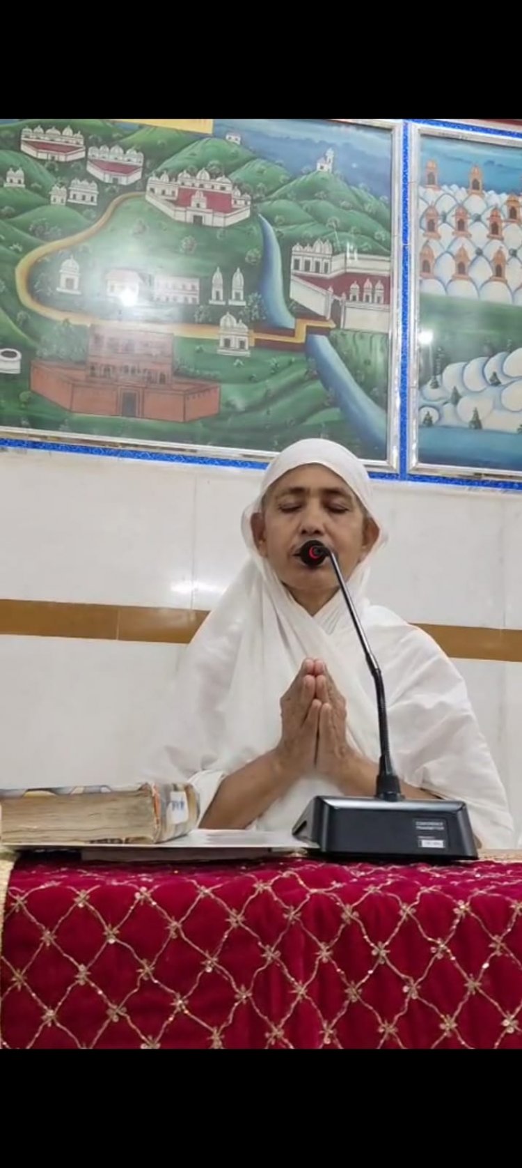 बच्चों में धार्मिक जीवन की शुरुवात का प्रतीक है अभिषेक शांति धारा संस्कार :– आर्यिका रत्न 105 अंतर्मति माता जी