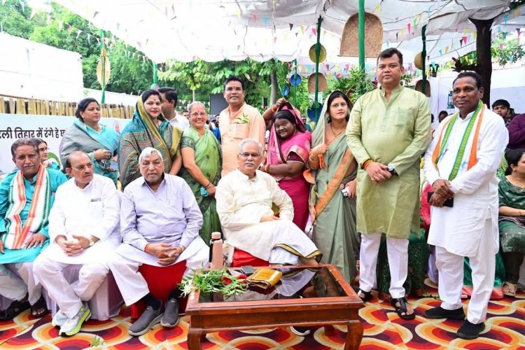 छत्तीसगढ़ की मिट्टी से जुड़ा त्योहार, भूपेश बघेल ने निभाई परंपरा, बोले- ‘हरेली हमारी आत्मा है’