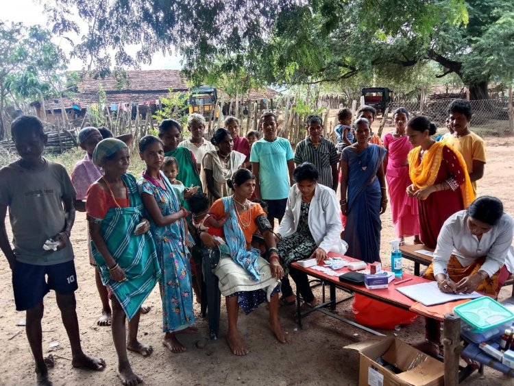 मुख्यमंत्री  विष्णु देव साय के नेतृत्व में बस्तर में गूंज रही है विकास की आवाज – 'नियद नेल्ला नार' से शासन पहुँचा विश्वास के द्वार तक