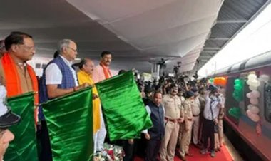 रायपुर-जबलपुर के बीच शुरू हुई इंटरसिटी ट्रेन सेवा, सीएम साय ने हरी झंडी दिखाकर किया रवाना…