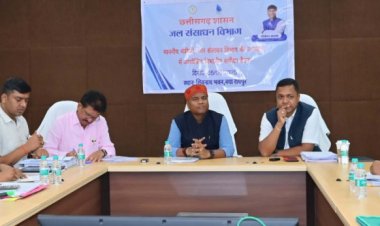 मंत्री श्री कश्यप ने जल संसाधन विभाग की समीक्षा बैठक में अधिकारियों को दिए कड़े निर्देश