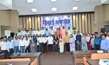 रायपुर निगम में दी सेवाओ को किया सम्मानित परिचालक पद पर रायपुर निगम को सेवायें देकर सेवानिवृत्त वृंदावन पटेल सम्मानित