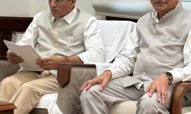 श्रम मंत्री  लखन लाल देवांगन ने की केंद्रीय श्रम मंत्री  मनसुख एल मंडाविया से मुलाक़ात,प्रदेश में ईएसआईसी नर्सिंग कॉलेज की स्थापना हेतु की मांग