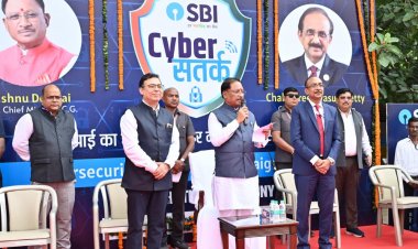 मुख्यमंत्री श्री साय ने एसबीआई साइबर सुरक्षा रथ को झंडी दिखाकर किया रवाना