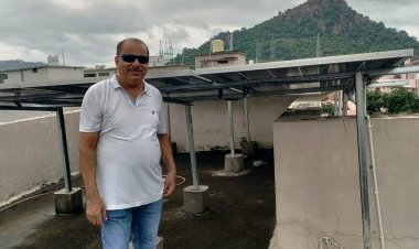 खुद की छत पर बिजली उत्पादित कर रहे श्री बुधवानी का बिल पिछले पांच महीने से जीरो माना आभार, कहा- प्रधानमंत्री सूर्यघर योजना से हो रही बचत की बौछार