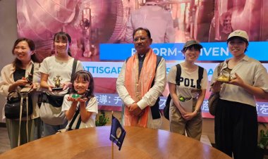  मुख्यमंत्री  विष्णु देव साय पहुँचे छत्तीसगढ़ पैवेलियन : वर्ल्ड एक्सपो 2025 में दिखी प्रदेश की संस्कृति और समृद्धि की अद्भुत झलक