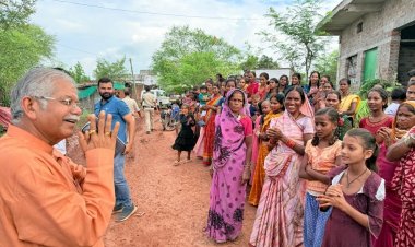 ग्राम कपुआ को 19 लाख रु की मिली सौगात पूर्व विधानसभा अध्यक्ष धरमलाल कौशिक ने विकास निर्माण कार्यों का किया भूमिपूजन 