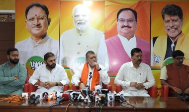 भाजपा प्रदेश अध्यक्ष श्री देव ने भाजपा कार्यालय में पत्रकार वार्ता को सम्बोधित करते हुए कहा-कांग्रेस भाषा की मर्यादा खोती जा रही है