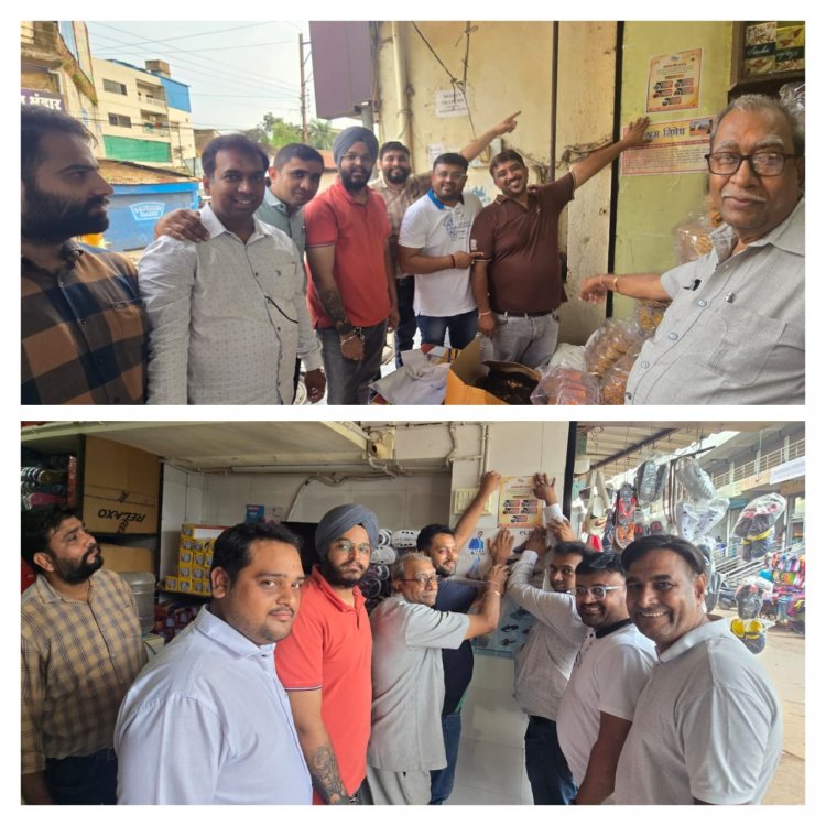 “वोकल फॉर लोकल” अभियान के अंतर्गत युवा कैट ने कंप्यूटर एंड मीडिया डीलर्स एसोसियेशन, मिलेनियम प्लाजा व्यापारी संघ एवं अमरदीप टॉकीज रोड व्यापारी संघ के व्यापारिक प्रतिष्ठानों में लगाए जागरूकता पोस्टर लगाये - कैट