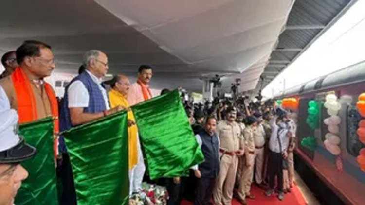 रायपुर-जबलपुर के बीच शुरू हुई इंटरसिटी ट्रेन सेवा, सीएम साय ने हरी झंडी दिखाकर किया रवाना…