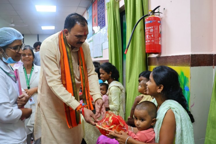 स्वास्थ्य मंत्री  श्याम बिहारी जायसवाल ने बीजापुर में औचक निरीक्षणों से जांची विभागीय काम की हकीकत