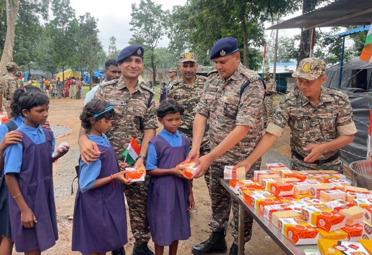 आज़ादी के बाद पहली बार बस्तर के 29 गांवों में शान से लहराया तिरंगा….