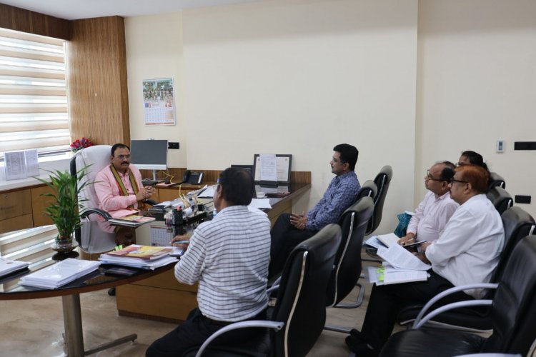 पिछड़ा वर्ग एवं अल्पसंख्यक विकास विभाग की समीक्षा बैठक संपन्न