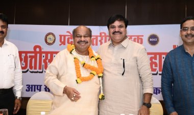 “जनसेवा के संकल्प के साथ उत्तर विधायक पुरंदर मिश्रा बने यातायात महासंघ बस ऑपरेटर के संरक्षक”