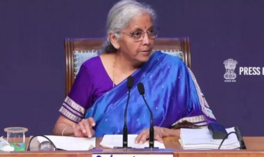 GST में बड़ा बदलाव: 12% और 28% टैक्स स्लैब खत्म, कपड़ा-जूते समेत ये वस्तुएं होंगी सस्ती; जानें नई दरें