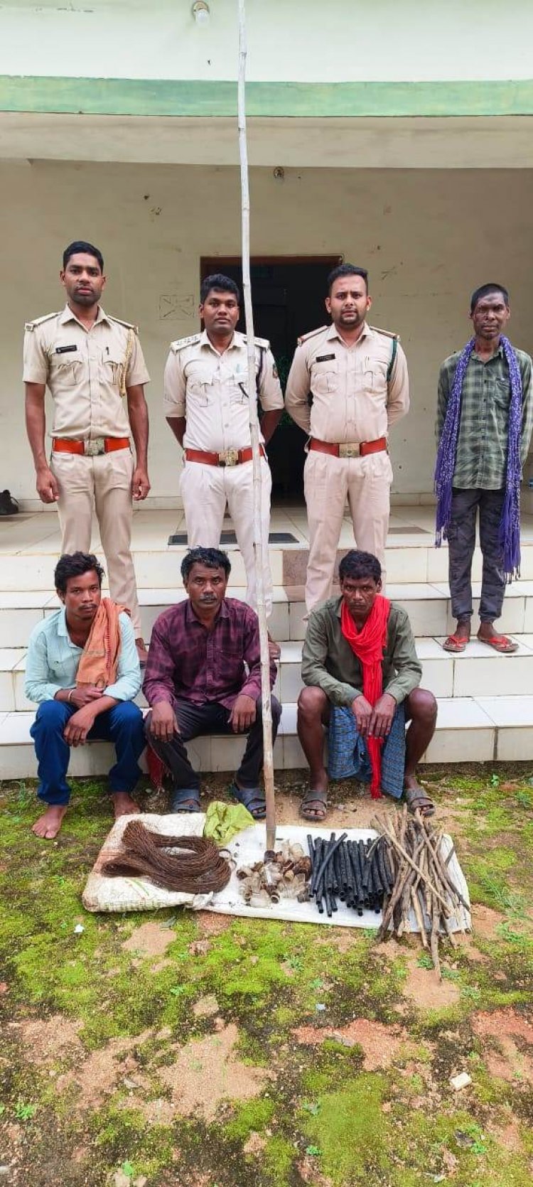 वन विभाग की बड़ी कार्रवाई शिकार के पूर्व तीन शिकारी गिरफ्तार