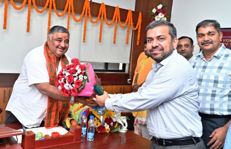 पर्यटन एवं संस्कृति मंत्री  राजेश अग्रवाल ने मंत्रालय में कामकाज संभाला