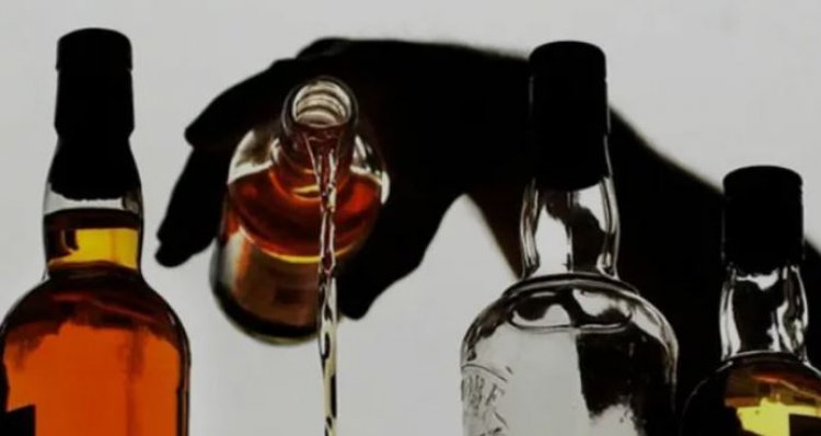 जमकर छलके जाम… यहां 800 करोड़ से भी ज्यादा की शराब पी गए लोग, बीते साल हुई थी इतने की बिक्री