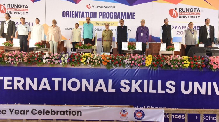 रूंगटा इंटरनेशनल स्किल्स युनिवर्सिटी के विद्यारंभ समारोह में शामिल हुए राज्यपाल