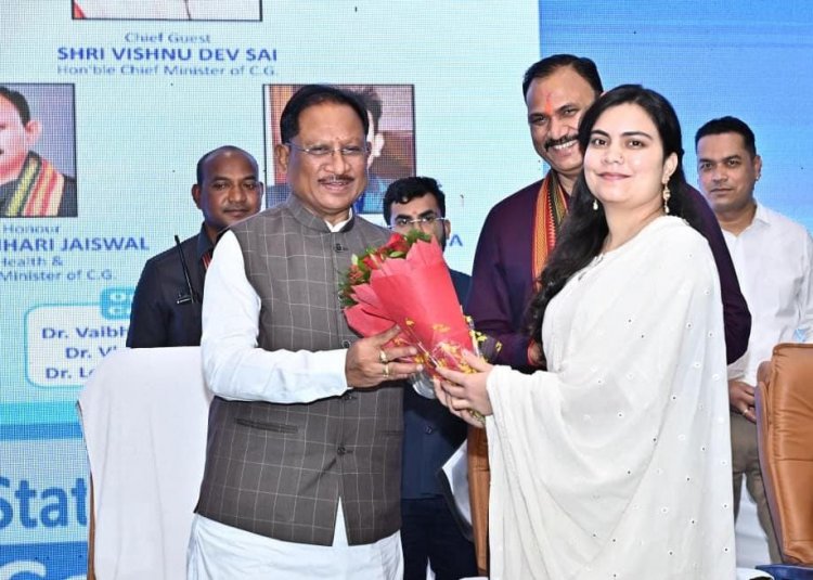 मानव मुस्कान को सुरक्षित रखने और सहेजने में दंत चिकित्सकों की भूमिका महत्वपूर्ण