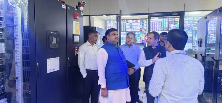 शिक्षा मंत्री  गजेन्द्र यादव का गुजरात दौरा, आधुनिक तकनीक से सशक्त होगी छत्तीसगढ़ की शिक्षा व्यवस्था