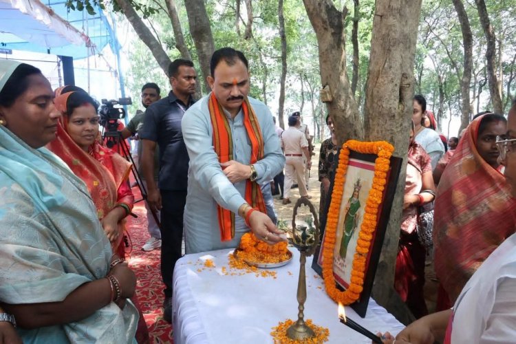 महिलाओं के आर्थिक उत्थान का केंद्र बनेगा महतारी सदन : श्याम बिहारी जायसवाल