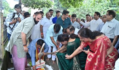 स्वामी आत्मानंद वार्ड में 30 लाख के कार्यों का भूमि पूजन विधायक राजेश मूणत एवं महापौर मीनल चौबे द्वारा