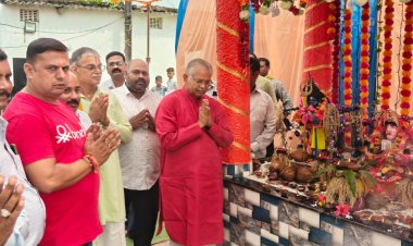 विभिन्न गाँवों में आयोजित गौरी गौरा विसर्जन में शामिल हुए पूर्व विधानसभा अध्यक्ष धरमलाल कौशिक