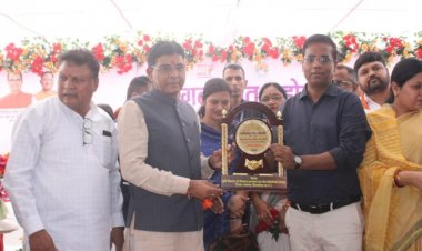 ‘किसान हैं विकसित भारत की रीढ़, तिलहन उत्पादन से बढ़ेगी आत्मनिर्भरता’ — मंत्री टंक राम वर्मा