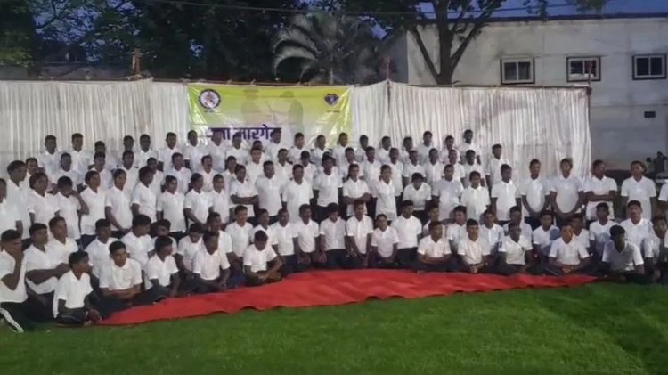 Breaking : बीजापुर में सबसे बड़ा माओवादी आत्मसमर्पण, 103 नक्सलियों ने हथियार डाले