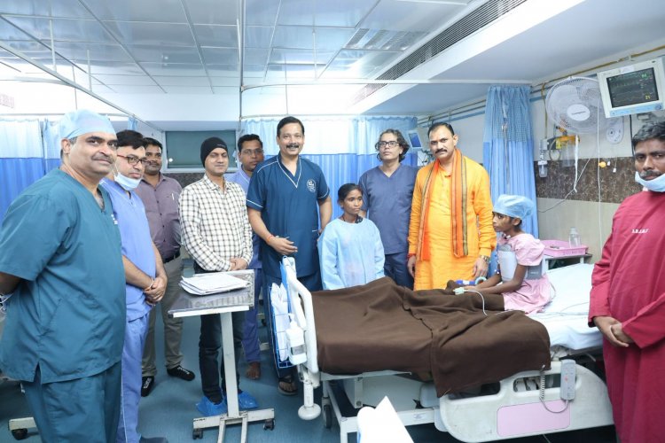 “पापा, मैं ठीक हो गई” – दिल की बीमारी से ठीक होकर घर लौट रही है मासूम शांभवी