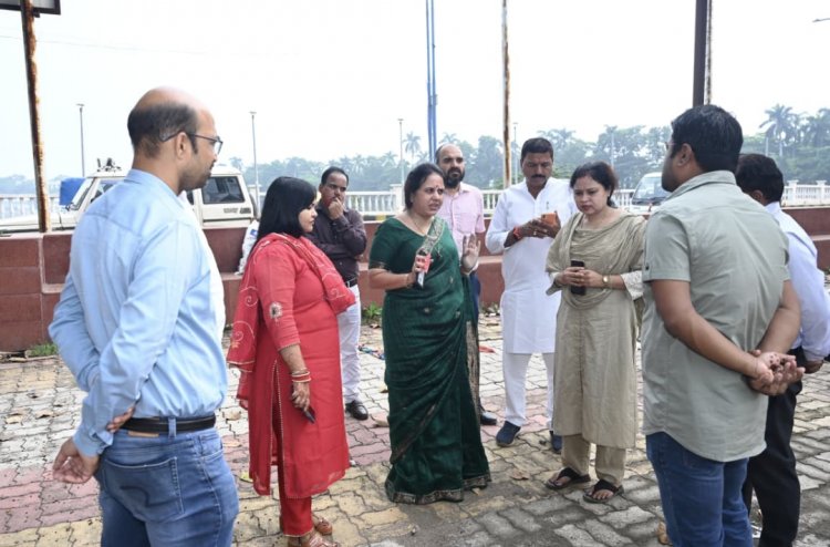 *निग़म की कार्यवाही से प्रभावित गोलबाजार के पसरा व्यापारियों को बूढ़ापारा पुराना धरना स्थल में दीपावली पर्व तक बैठने की व्यवस्था…. महापौर मीनल चौबे ने दिए निर्देश*