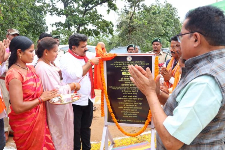 उपमुख्यमंत्री विजय शर्मा ने दूरस्थ ग्राम नंबी में सड़क निर्माण कार्य का किया भूमिपूजन….