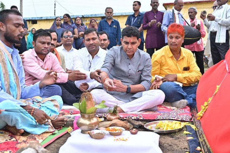 ग्रामीणों का जीवन स्तर ऊंचा होने से ही बनेगा विकसित छत्तीसगढ़- मंत्री टंक राम वर्मा….