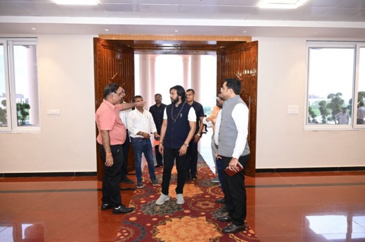 Raipur News : मंत्री गुरु खुशवंत साहेब ने नए विधानसभा भवन एवं राज्योत्सव स्थल का किया निरीक्षण, तैयारियों का लिया जायजा