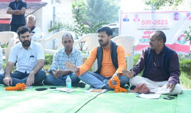 03 मण्डलों की मासिक बैठक  व विशेष गहन पुनरीक्षण (SIR) की कार्यशाला में शामिल हुए विधायक अनुज