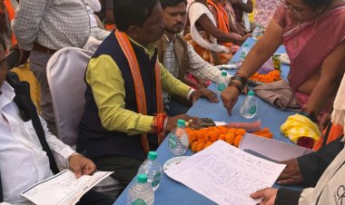 ग्रामों तक विकास की रोशनी पहुँचाना हमारी प्रतिबद्धता:सांसद महेश कश्यप