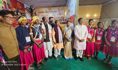 जनजातीय गौरव दिवस 2025 : राष्ट्रपति श्रीमती द्रौपदी मुर्मू ने जशक्राफ्ट के उत्पादों की सराहना