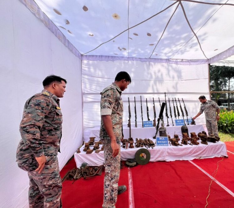 CG Breaking : नक्सलियों के हथियार फैक्ट्री पर छापा, BGL समेत भारी मात्रा में हथियार बरामद