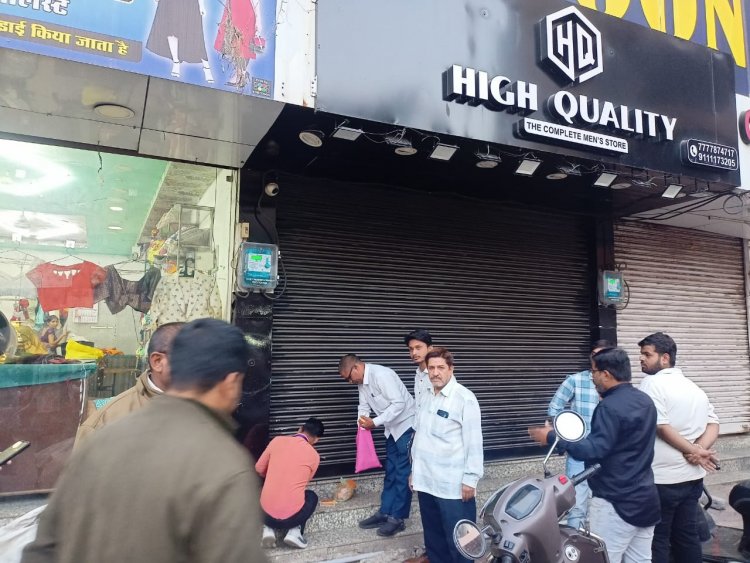 निगम जोन 4 राजस्व विभाग ने बड़े बकायादार पर कड़ी कार्यवाही की, बकाया राशि अदा नहीं करने पर सीलबंदी की