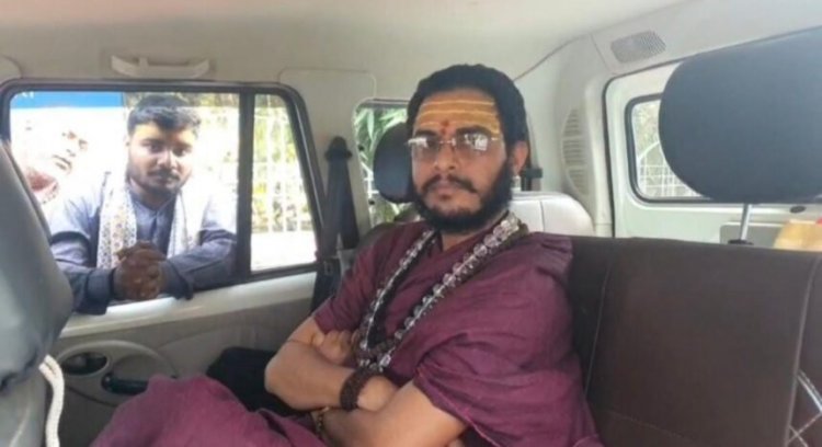 ब्रेकिंग : कथावाचक आशुतोष महाराज कथा स्थल से गिरफ्तार, इस वजह से हुई बड़ी कार्रवाई, जाने पूरा मामला…