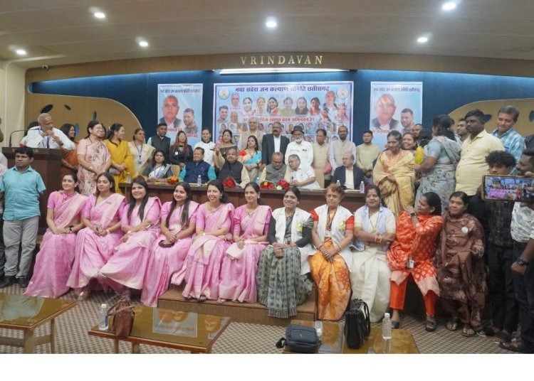 नया सवेरा जन कल्याण समिति का अलंकरण समारोह संपन्न, समाज में उल्लेखनीय कार्य करने वाले विभूतियों का हुआ सम्मान