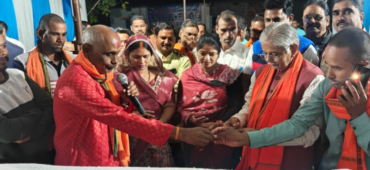 ग्राम पंचायत बिदबिदा को मिला 38.20 लाख रु का सौगात पूर्व विधानसभा अध्यक्ष धरमलाल कौशिक ने किया विकास निर्माण कार्यों का भूमिपूजन