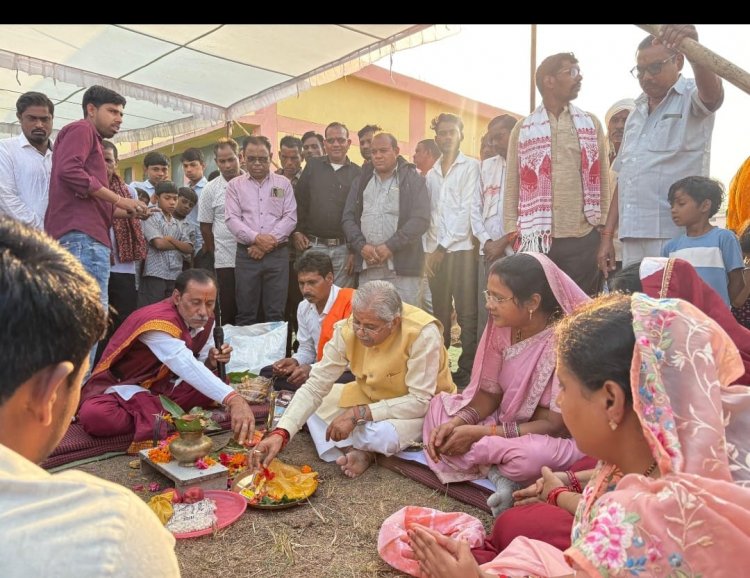 विधानसभा बिल्हा में होगा 26 करोड़ कि लागत से दो सड़कों का निर्माण पूर्व विधानसभा अध्यक्ष धरमलाल कौशिक  ने किया भूमिपुजन