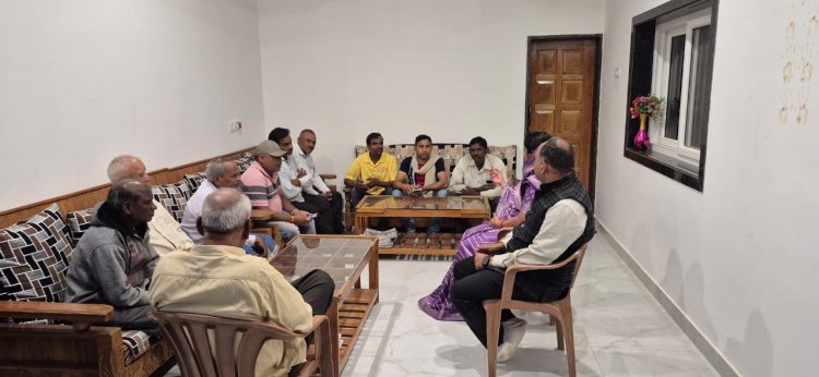 गृह ग्राम बिरेतरा में भाजपा प्रदेश उपाध्यक्ष रंजना डीपेंद्र साहू ने ली बूथ कार्यकर्ताओं की बैठक, मतदाता सूची के विशेष गहन पुनरीक्षण कार्य में तेजी लाने पर हुई चर्चा