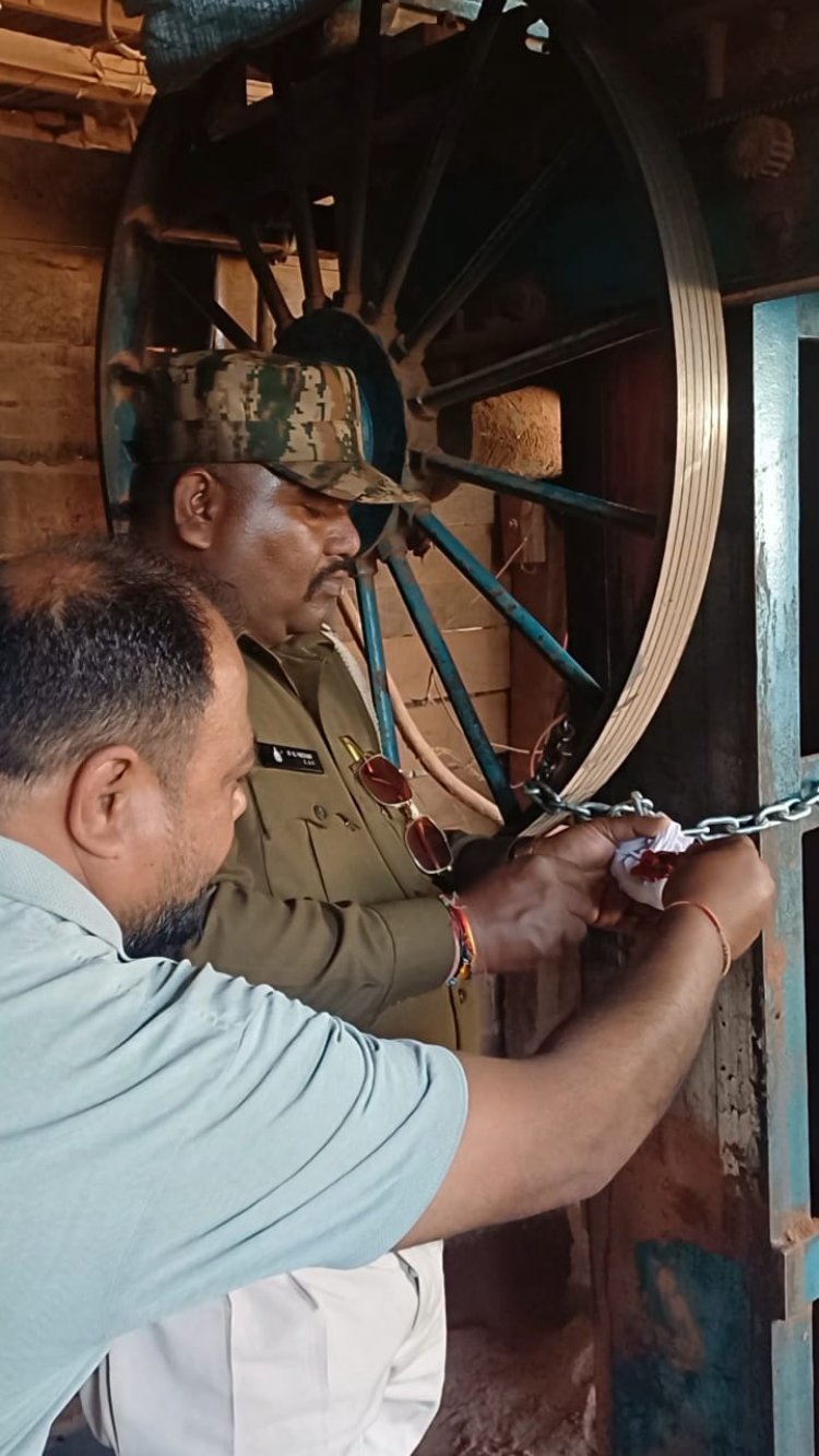 वन विभाग द्वारा दो सॉ मिलों को किया गया सील