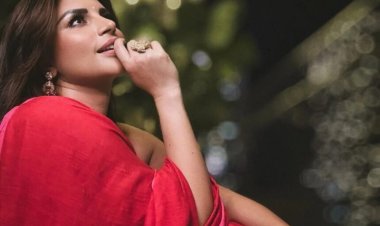 उम्र बस एक नंबर! लाल साड़ी में शमा सिकंदर की अदाएं देख फैंस बोले – दिल ले गई दीवानी