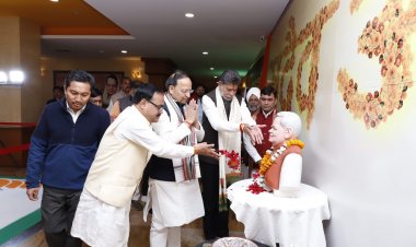 राष्ट्रीय महामंत्री अरुण सिंह ने की श्रद्धेय अटल जी को पुष्पांजलि अर्पित