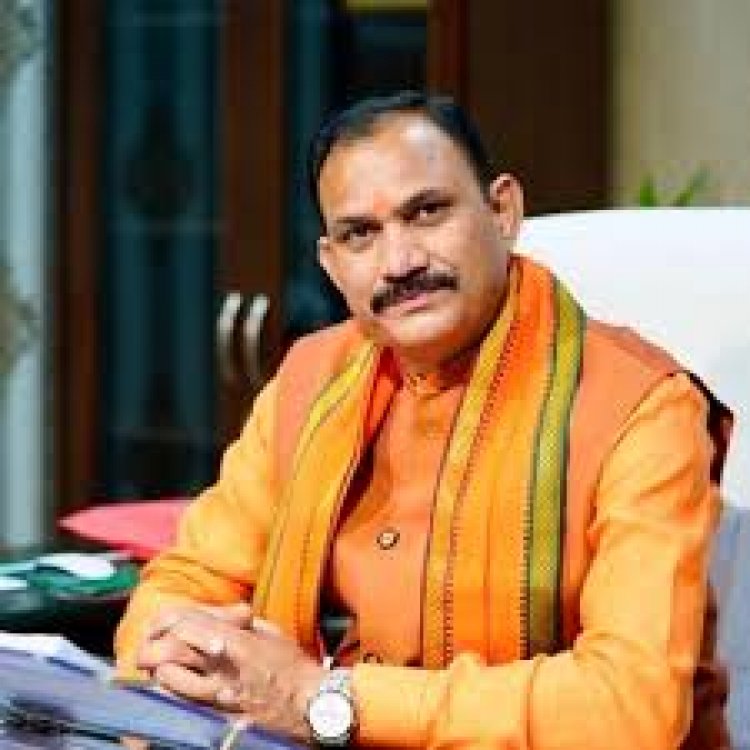 सीरप की बोतल में संदिग्ध वस्तु मिलने का मामला, जांच के लिए नमूने को भेजा गया राज्य औषधि परीक्षण प्रयोगशाला