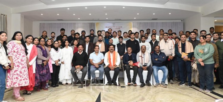 कवर्धा में उत्कृष्ट चिकित्सा सेवाओं के लिए चिकित्सकों का आभार - उपमुख्यमंत्री  विजय शर्मा